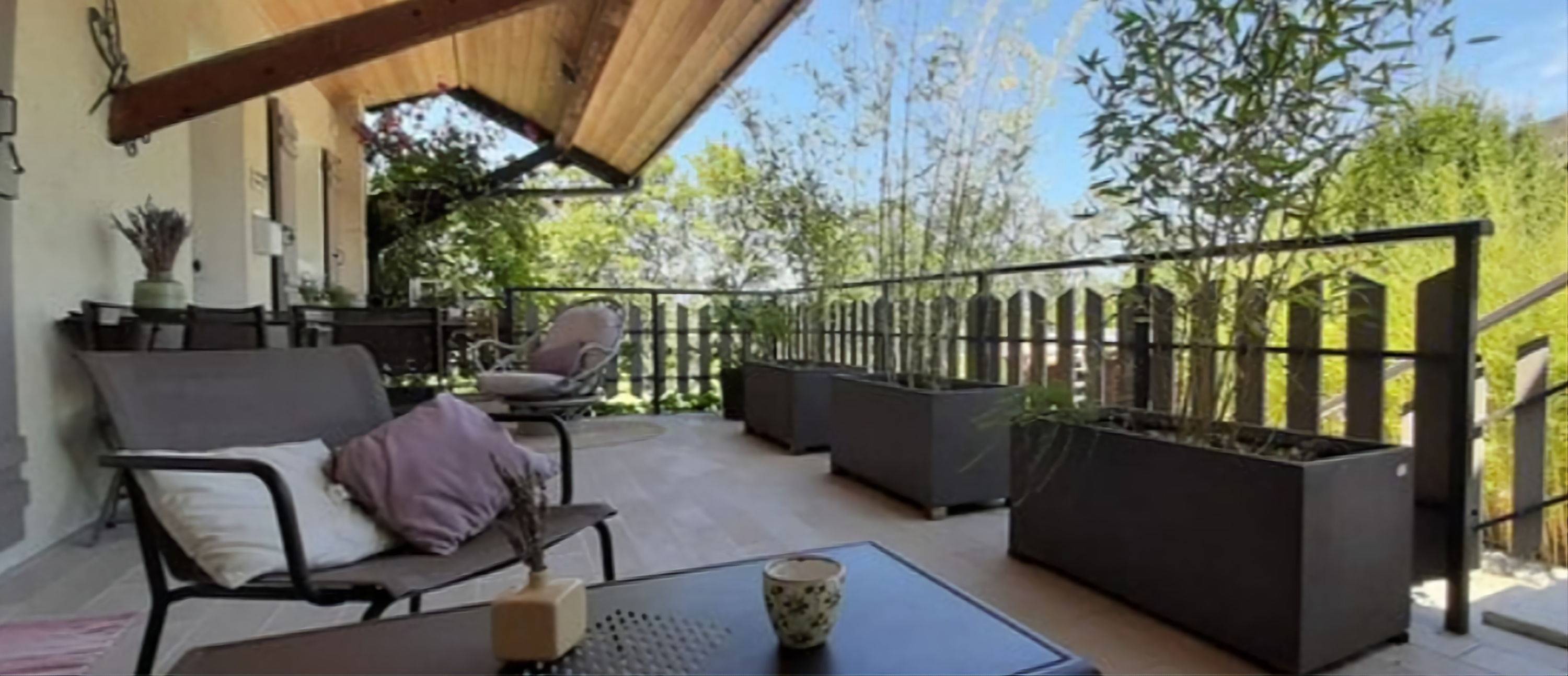 Loue gîte avec jardin, idéalement placé - 4 couchages - Annecy-le-Vieux