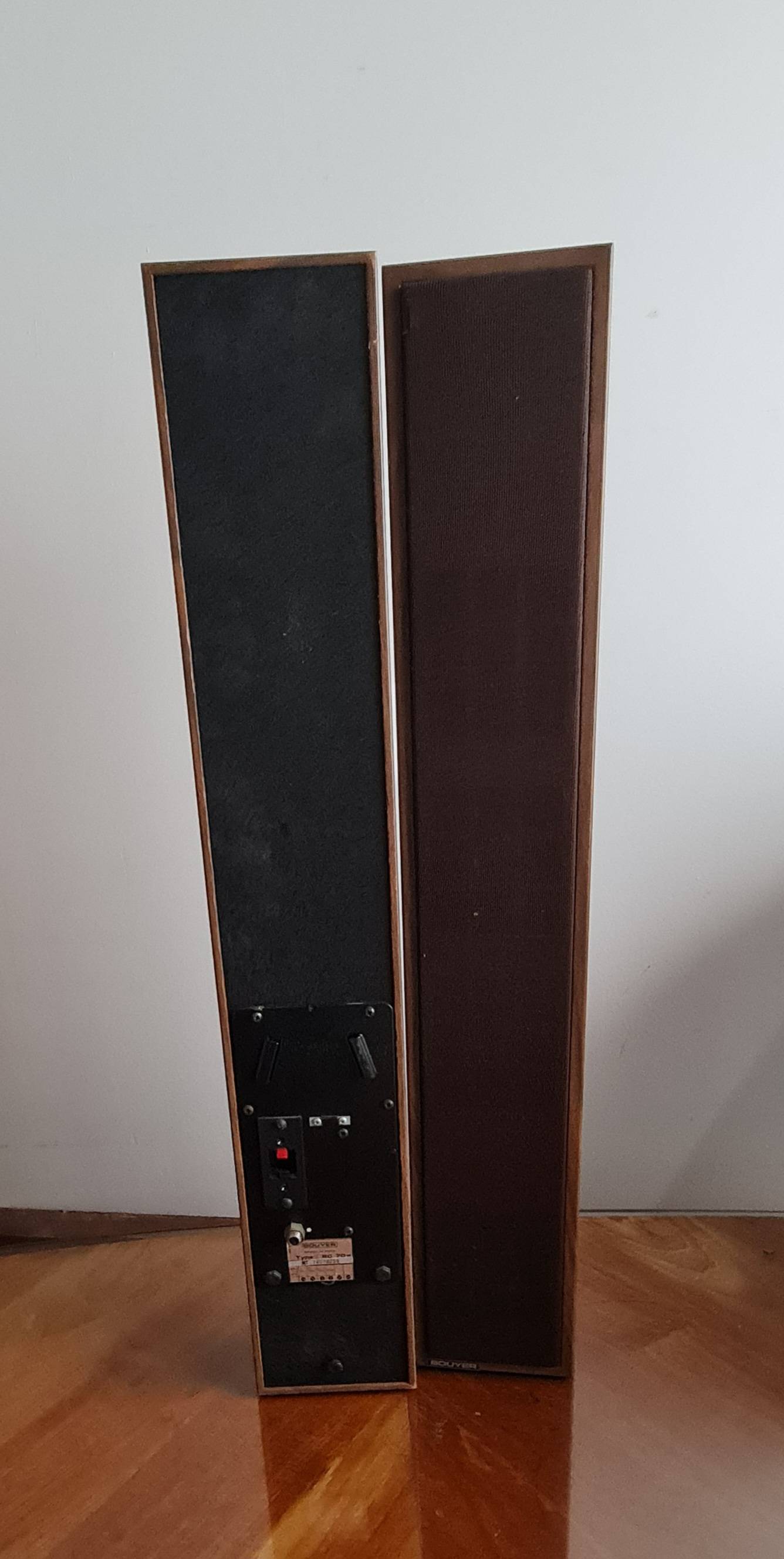 2 petites enceintes vintage