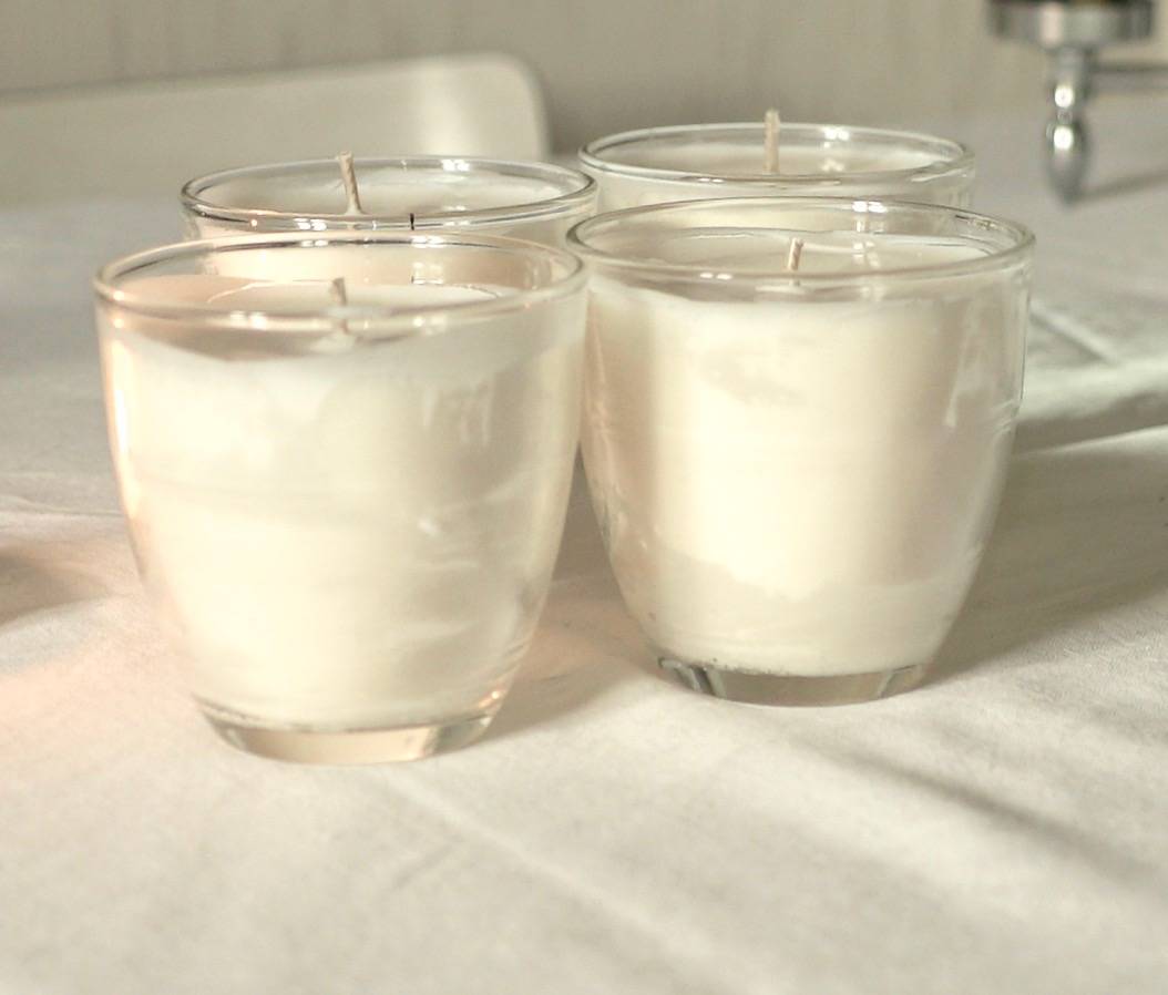 Vends 4 petits verres Duralex bougies