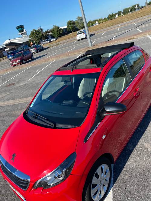 Peugeot 108 1.0 Envy Top 69ch 5p 2015 - 23200km