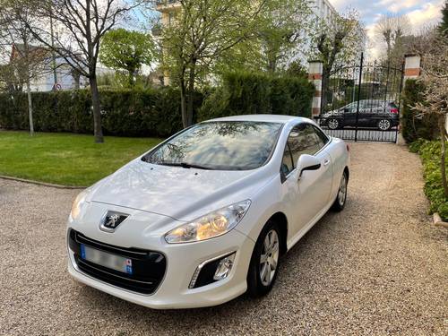 Vends Peugeot 308 CC Phase 2 - Coupé Cabriolet blanc nacré - 187 800 km - 2013