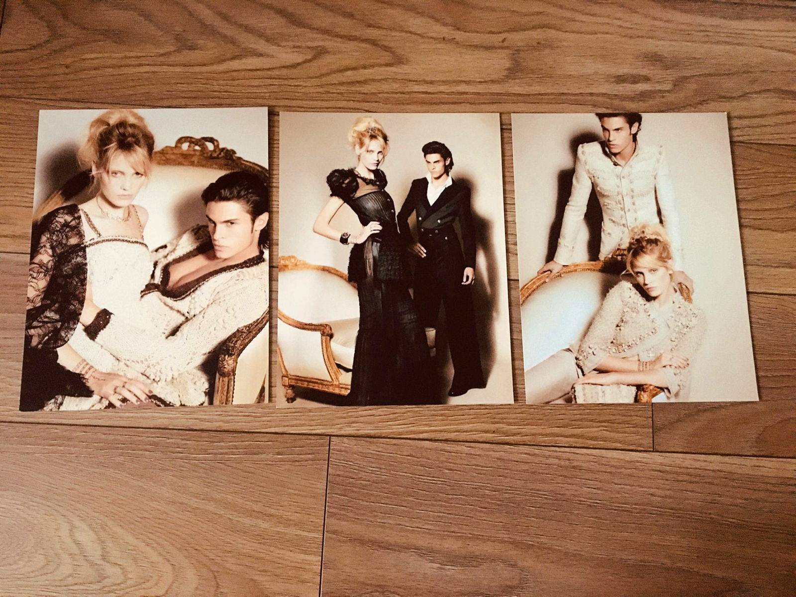 Lot 3 photographies collection Chanel 2009 par Karl Lagerfeld