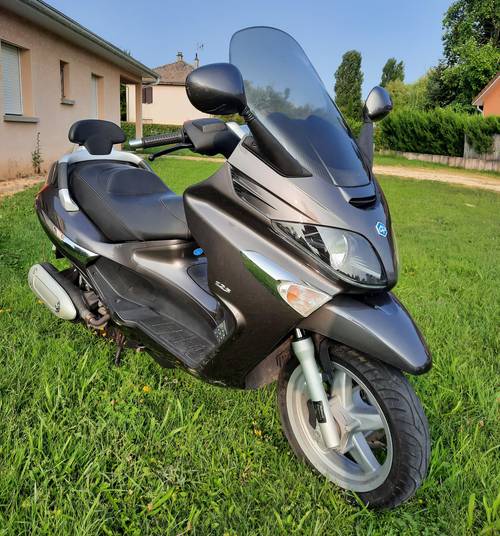 Piagio 125 xevo - 4 000 km · 2008