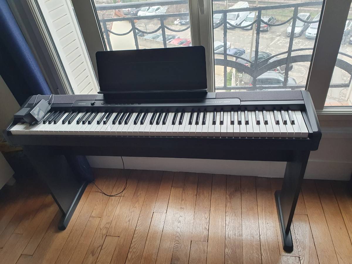 Piano Casio CDP-100