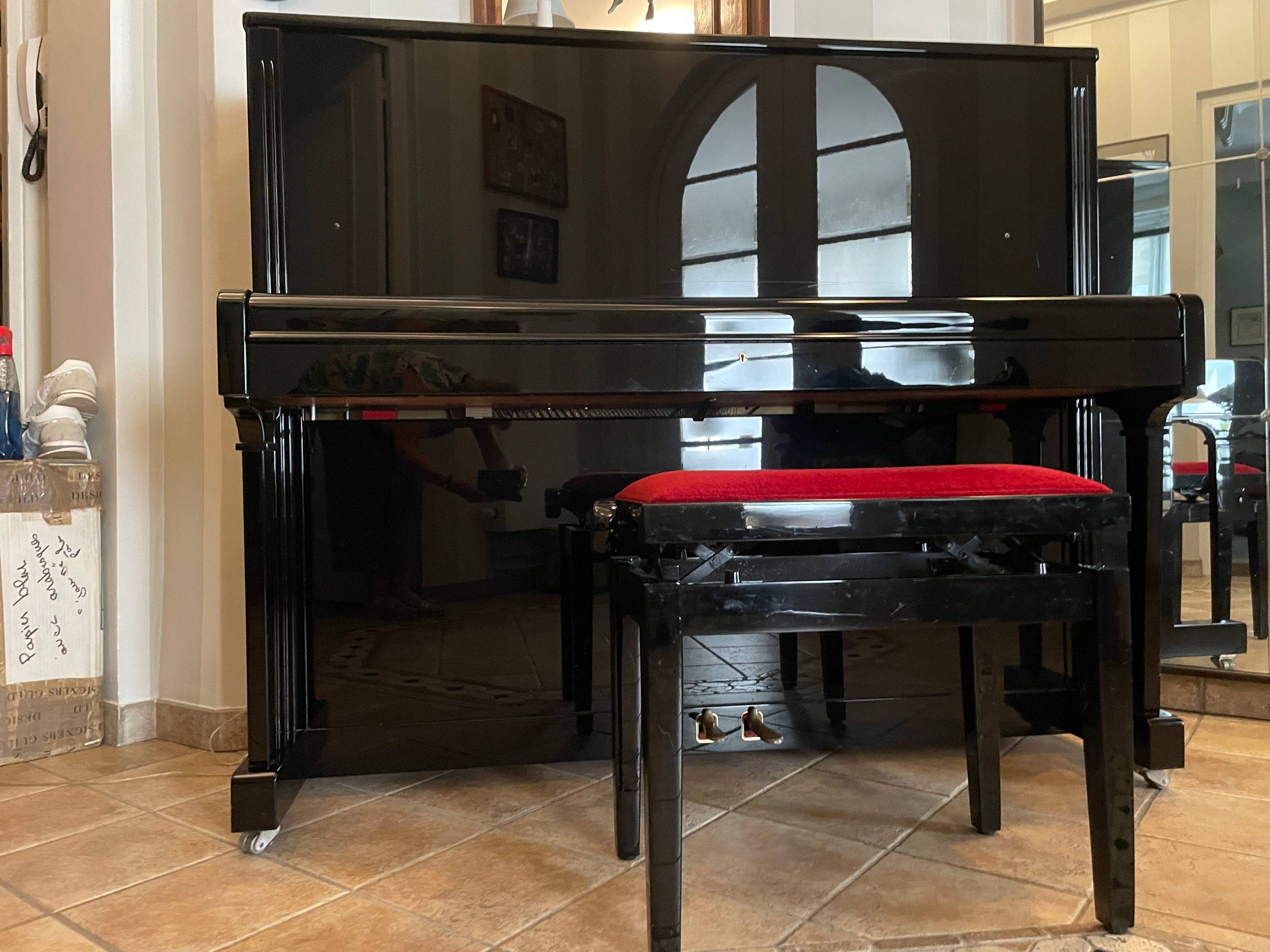 PIANO PETROF 125 Noir brillant