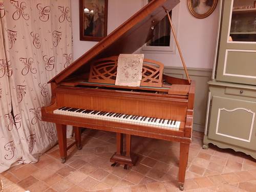 Vends piano Rönisch 1/4 de queue