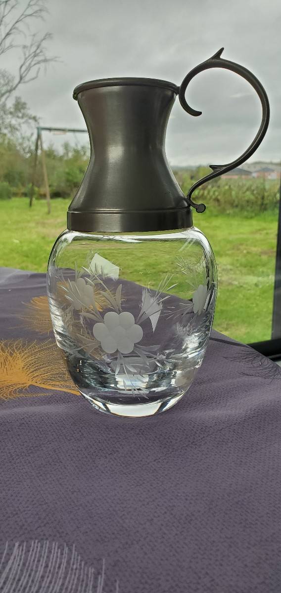 Carafe verre étain