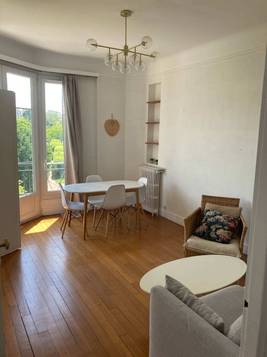 Location appartement meublé vue sur le parc avec balcon - 36m²/Vanves