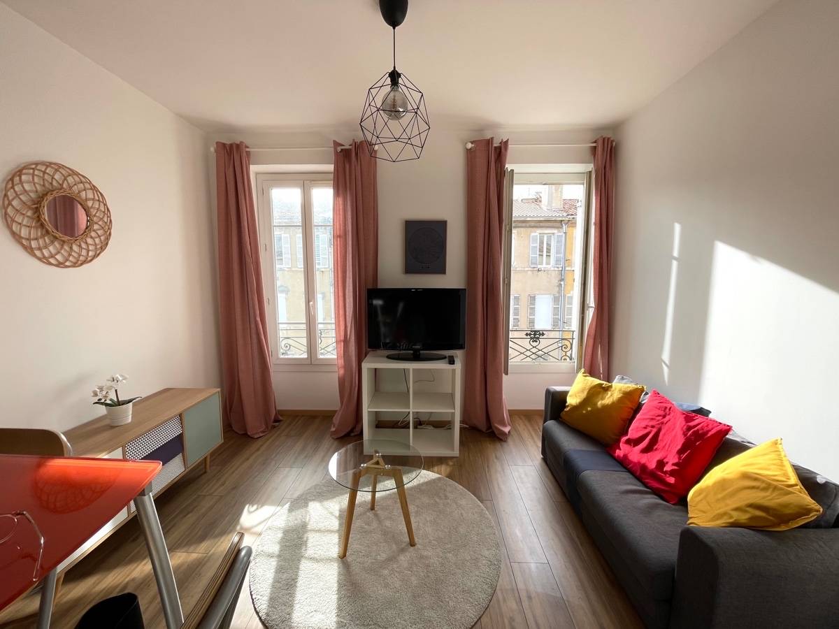 Loue appartement 31m² Marseille 6ème - Septembre