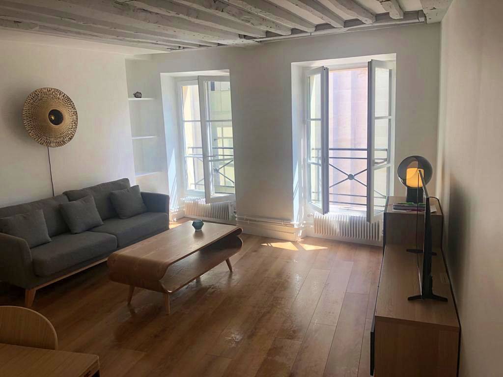 Loue appartement refait à neuf - 55m² - Marais