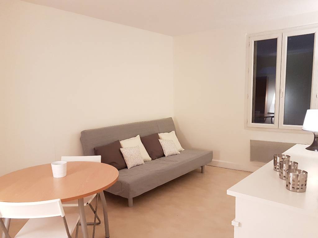 Loue appartement 33m² meublé Saint-Étienne (42) - Fac Tréfilerie