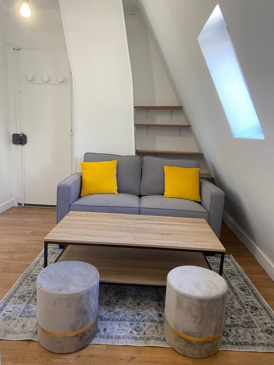 Loue 2 pièces refait à neuf - Paris 11ème - 23m²