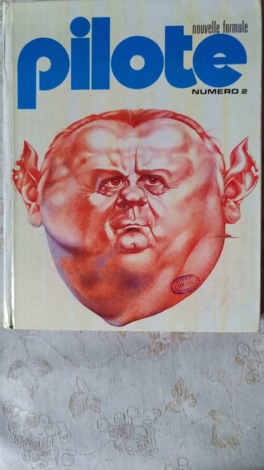 Vends pilote nouvelle formule N°2 (années 1974-1975) - 1 volume cartonné