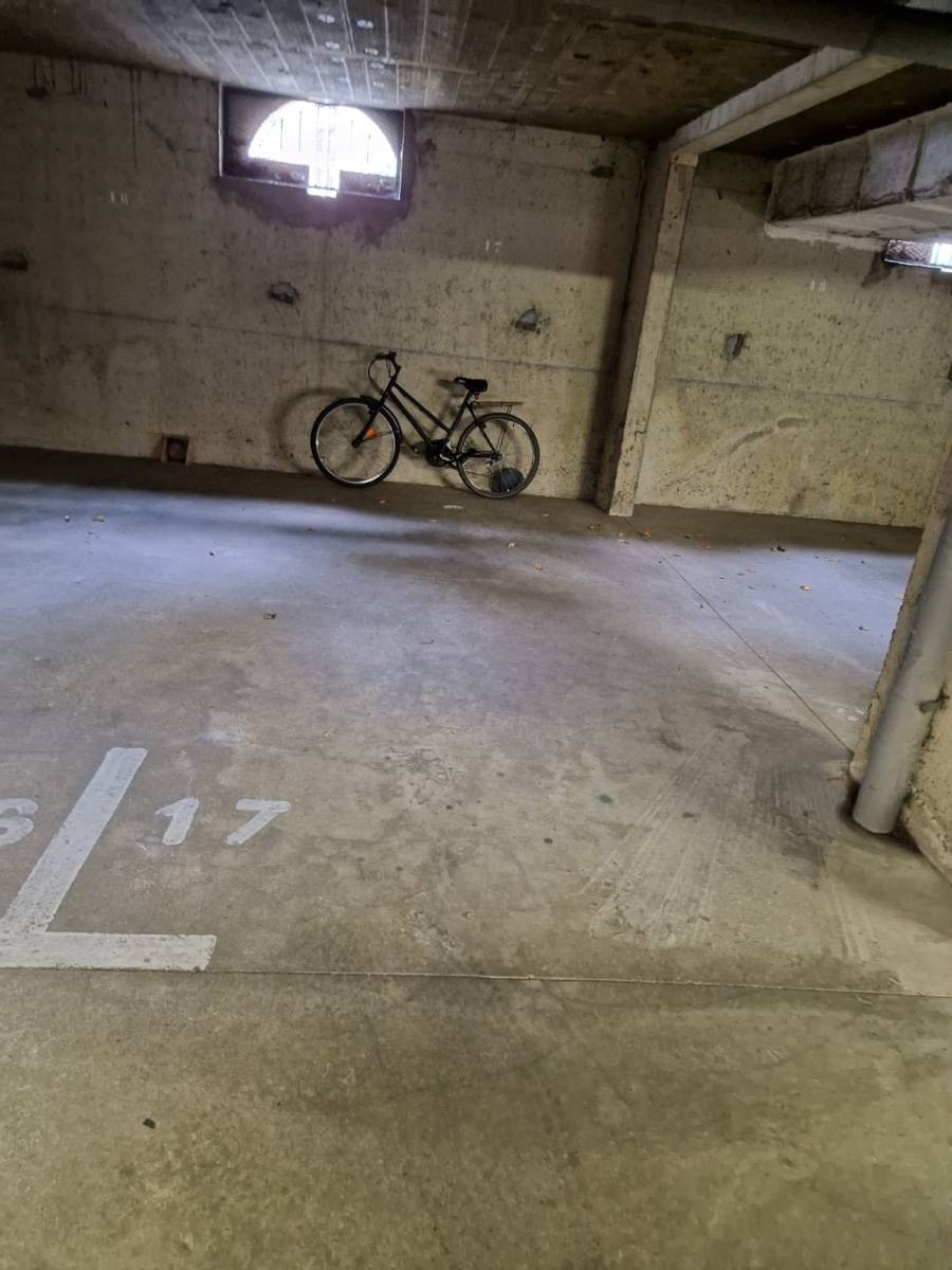 Loue place de parking - 30m², Rennes (35)
