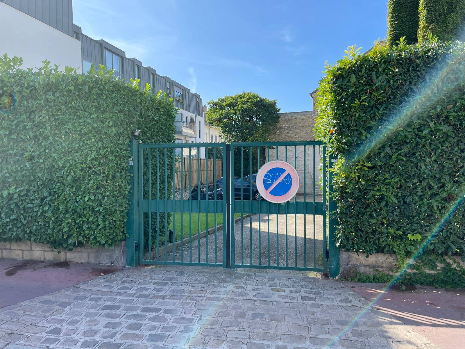 Loue place de parking - 11m², Asnières-sur-Seine (92)