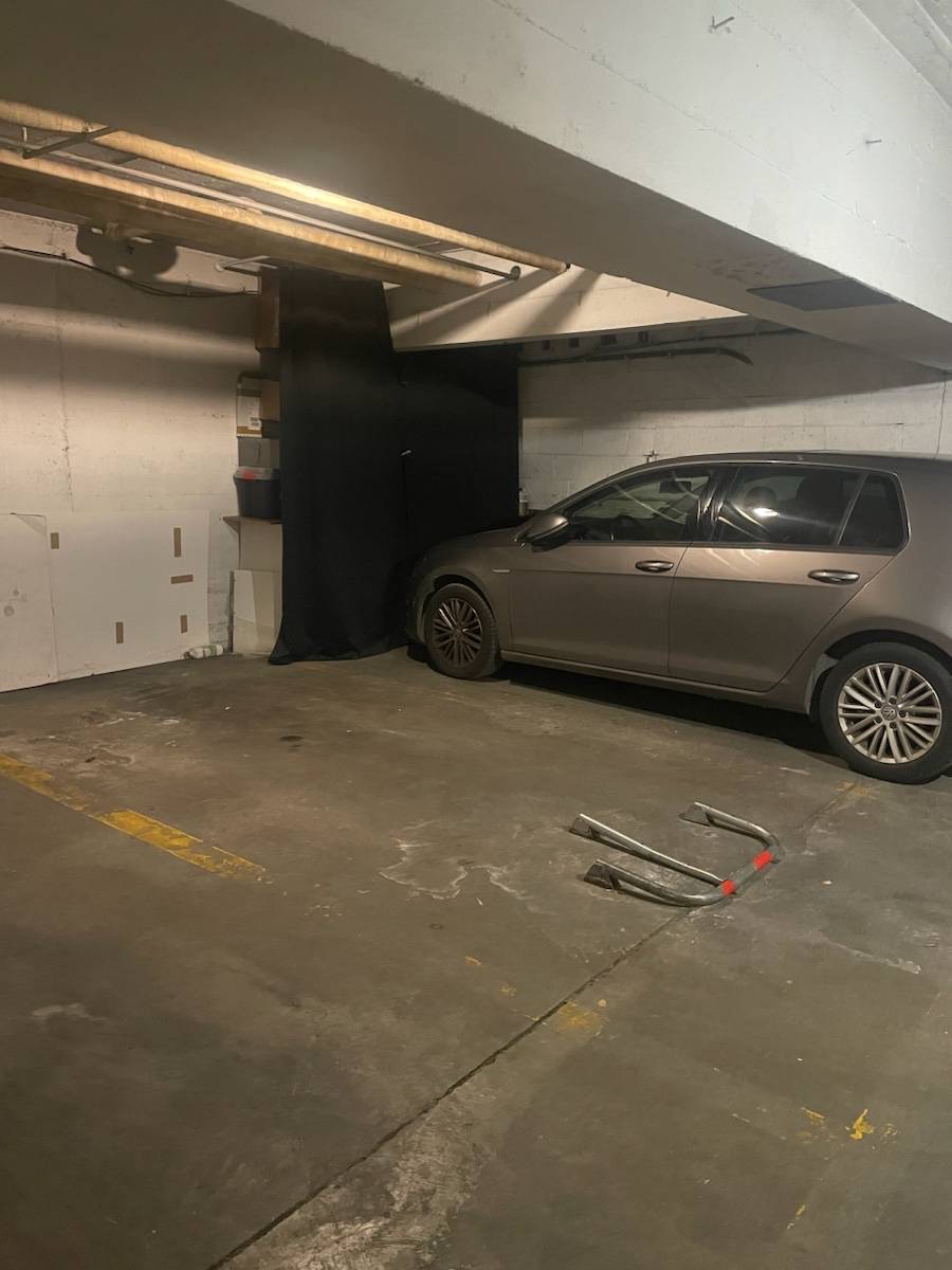 Loue place de parking Courbevoie/Bécon/Bois-colombes/Asnières Flachat