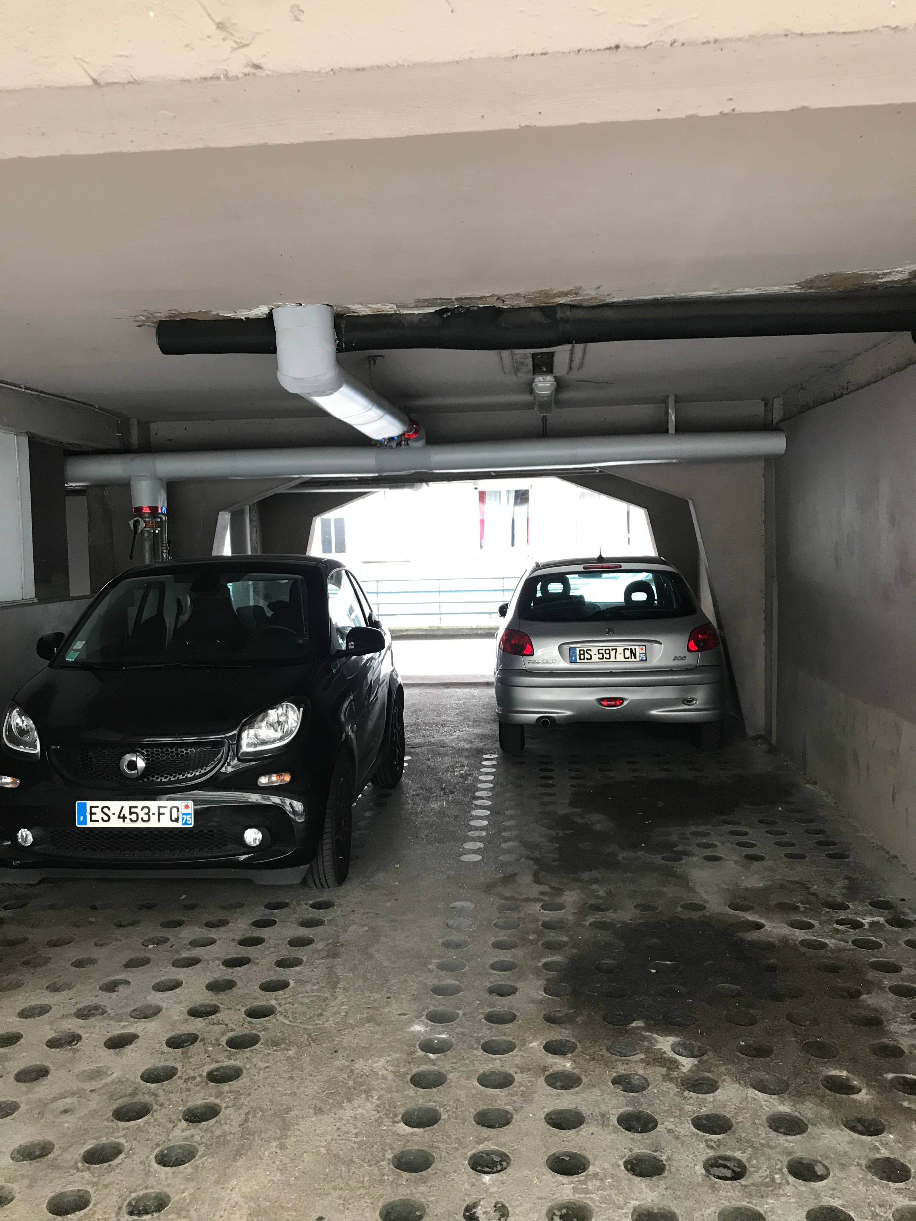 Loue Place de parking entre les Batignolles et Monceau - Paris 17ème - 24m²