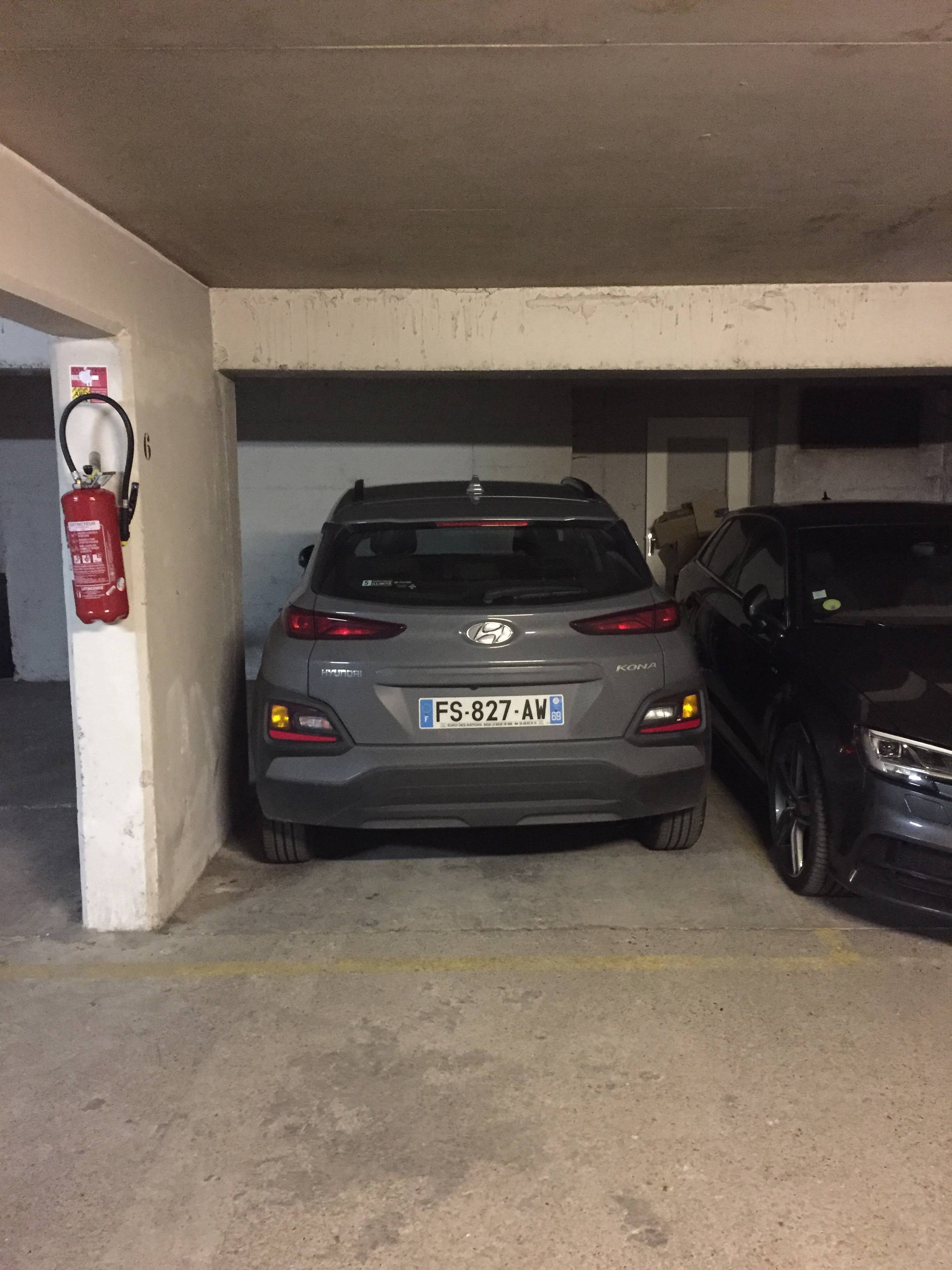 Vends Place de parking Paris 15m° Charles Michels rue de Lourmel - 12m²