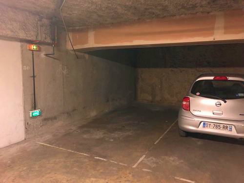Loue place parking sous-sol résidence
