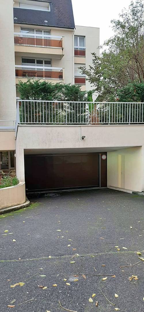Loue place de parking dans résidence sécurisée - Issy les Mlx