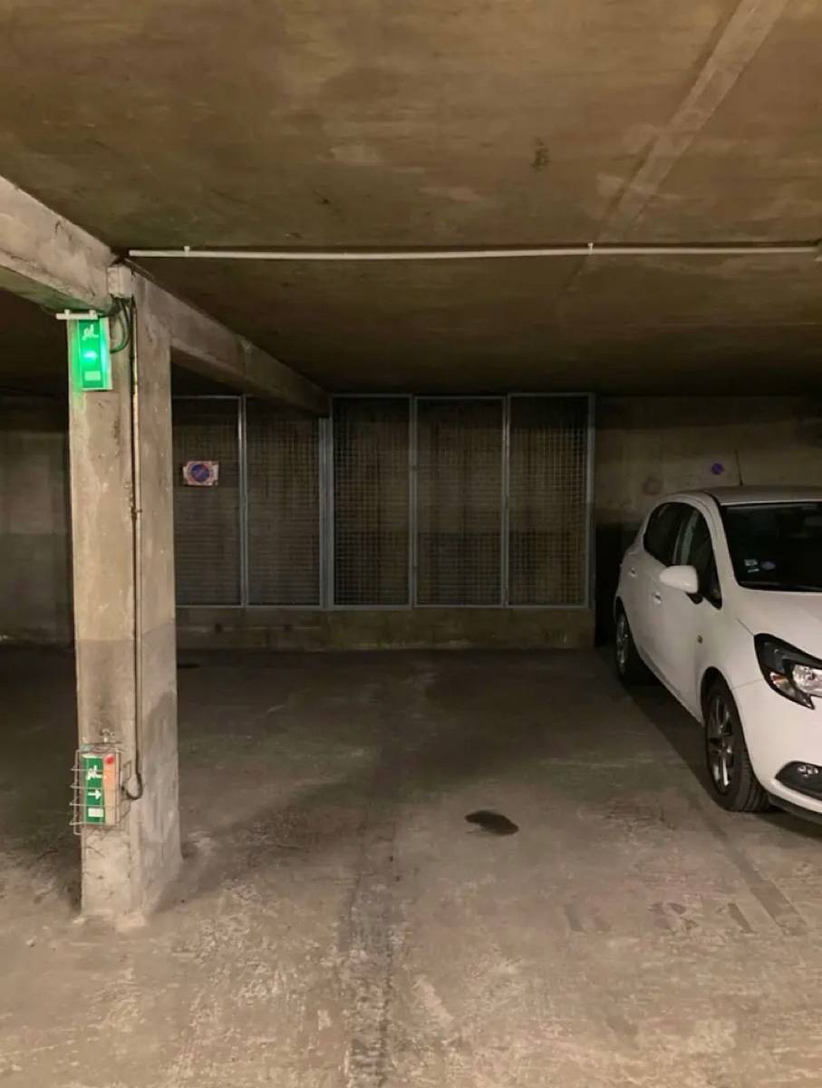 Loue parking - 12m² - Lyon 3ème