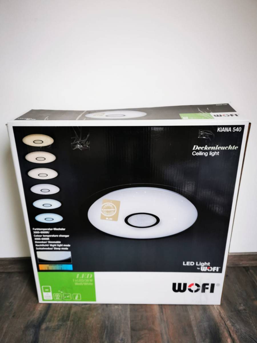 Plafonnier LED blanc polycarbonate avec télécommande