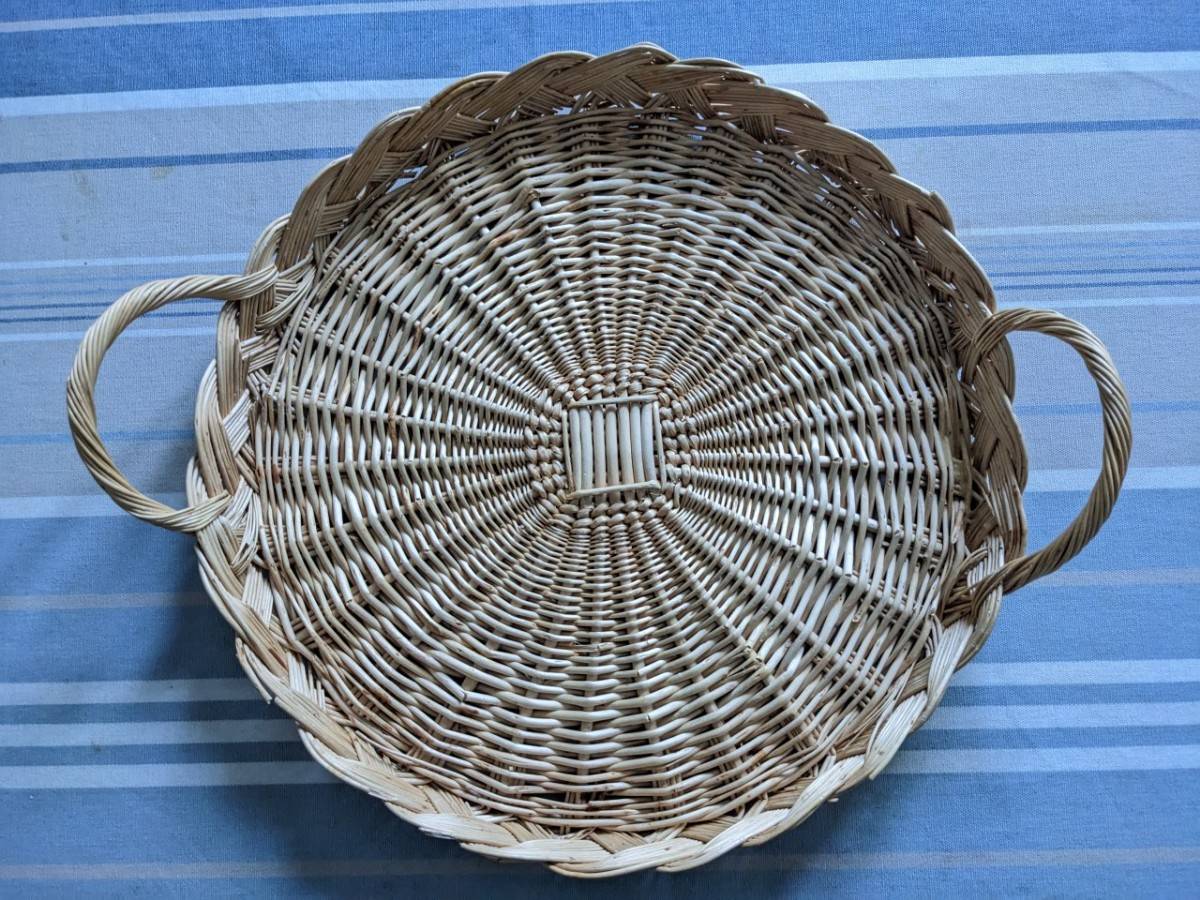 Plateau En Osier Rond Avec Anses – Diamètre 22 Cm – Déco & Service – Fait Main – Style Naturel