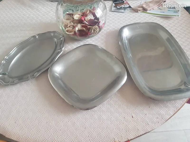 Plats en acier