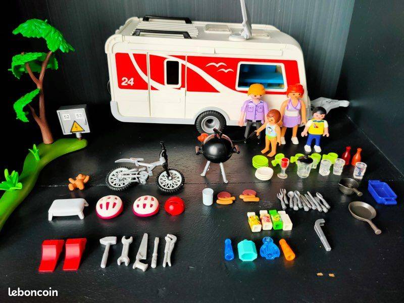 Lot Playmobil Ferme Et Camping-car – Vache, Chevaux – Très Bon état