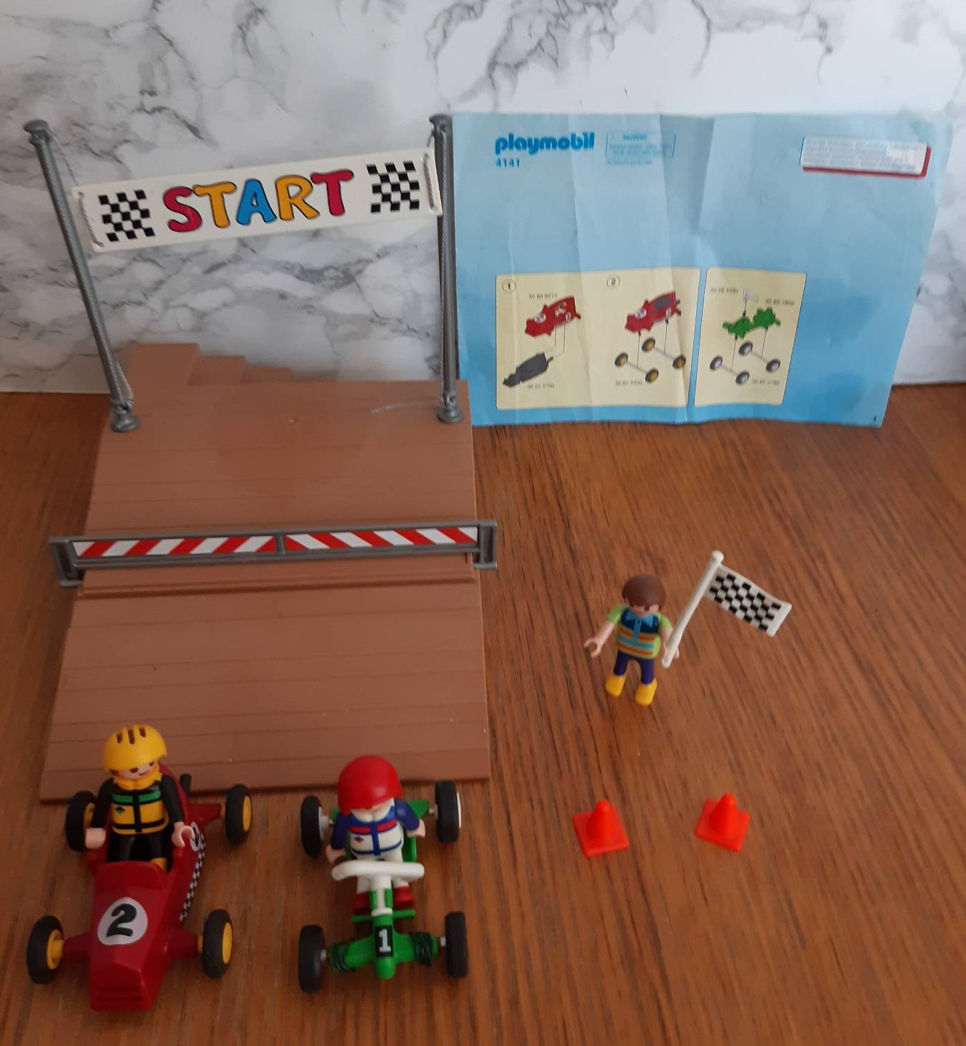 Playmobil - ensemble kart (rampe lancement + 2voitures +figurines)