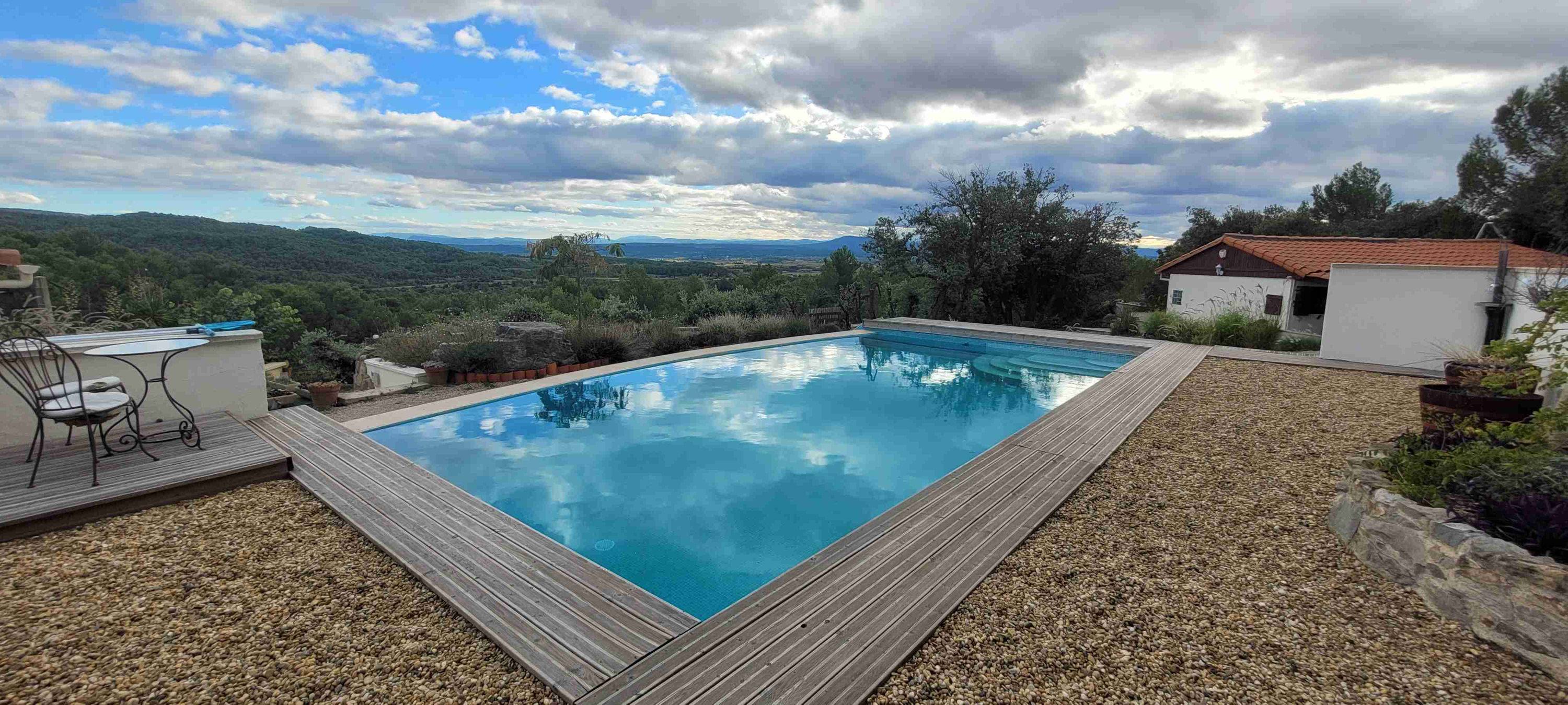 Loue gîte en pleine nature avec piscine à débordement et vue à 180 degrés - 4 couchages - Azillanet (34)