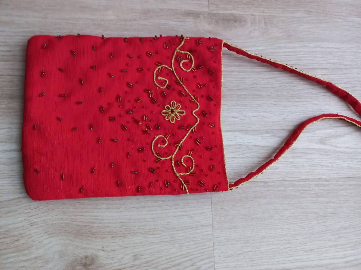 Pochette à bandoulière Kenzo soie et perles