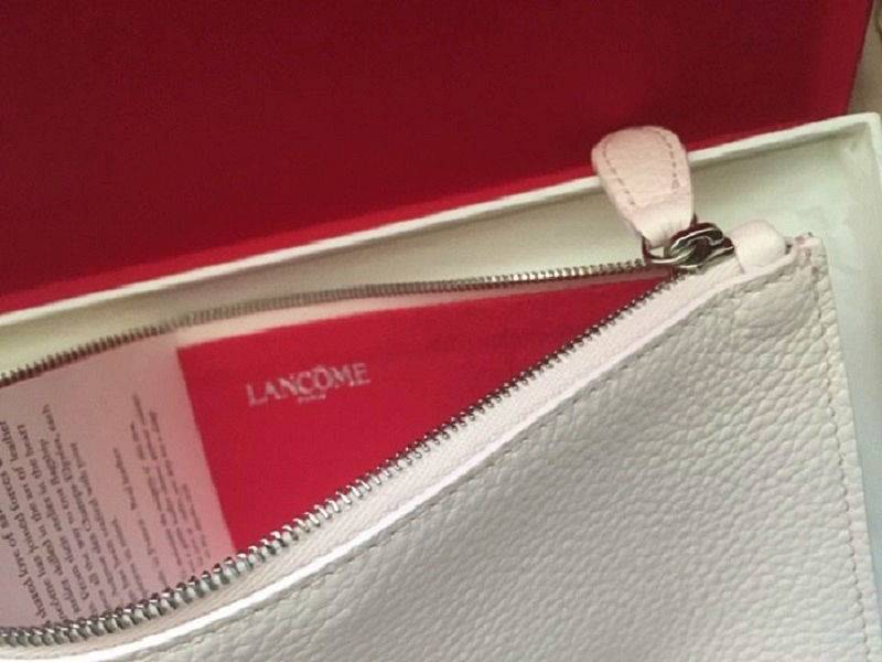 Pochette cuir blanc - Exclusive 52 Champs Elysées Lancôme