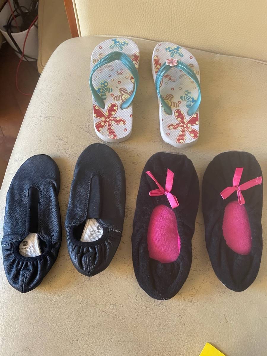 Pointure 31 / 32 chaussons et tong