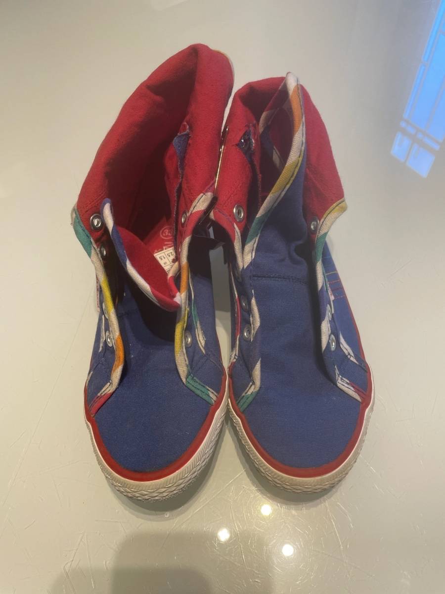 Pointure 33 chaussures toile Little Marcel