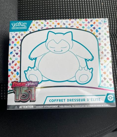 Vends coffret Dresseur d’Élite EV3.5 Pokémon 151 neuf
