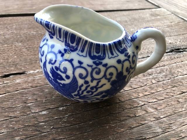 Pot à lait en porcelaine japonaise - camaieu bleu - en très bon état