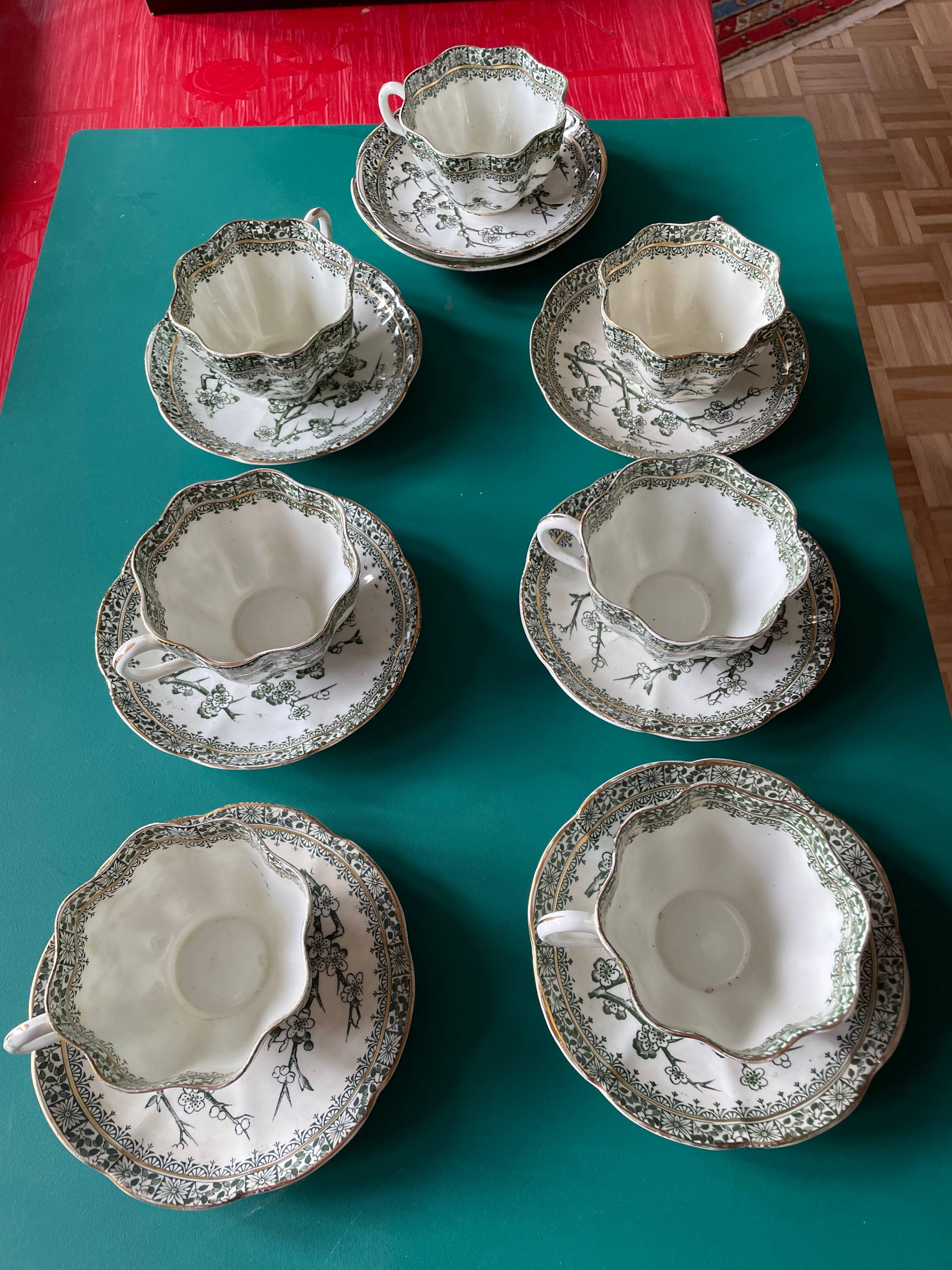 Porcelaine japonaise : service à thé