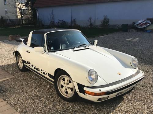 Porsche 911 Carrera 3.2 Targa