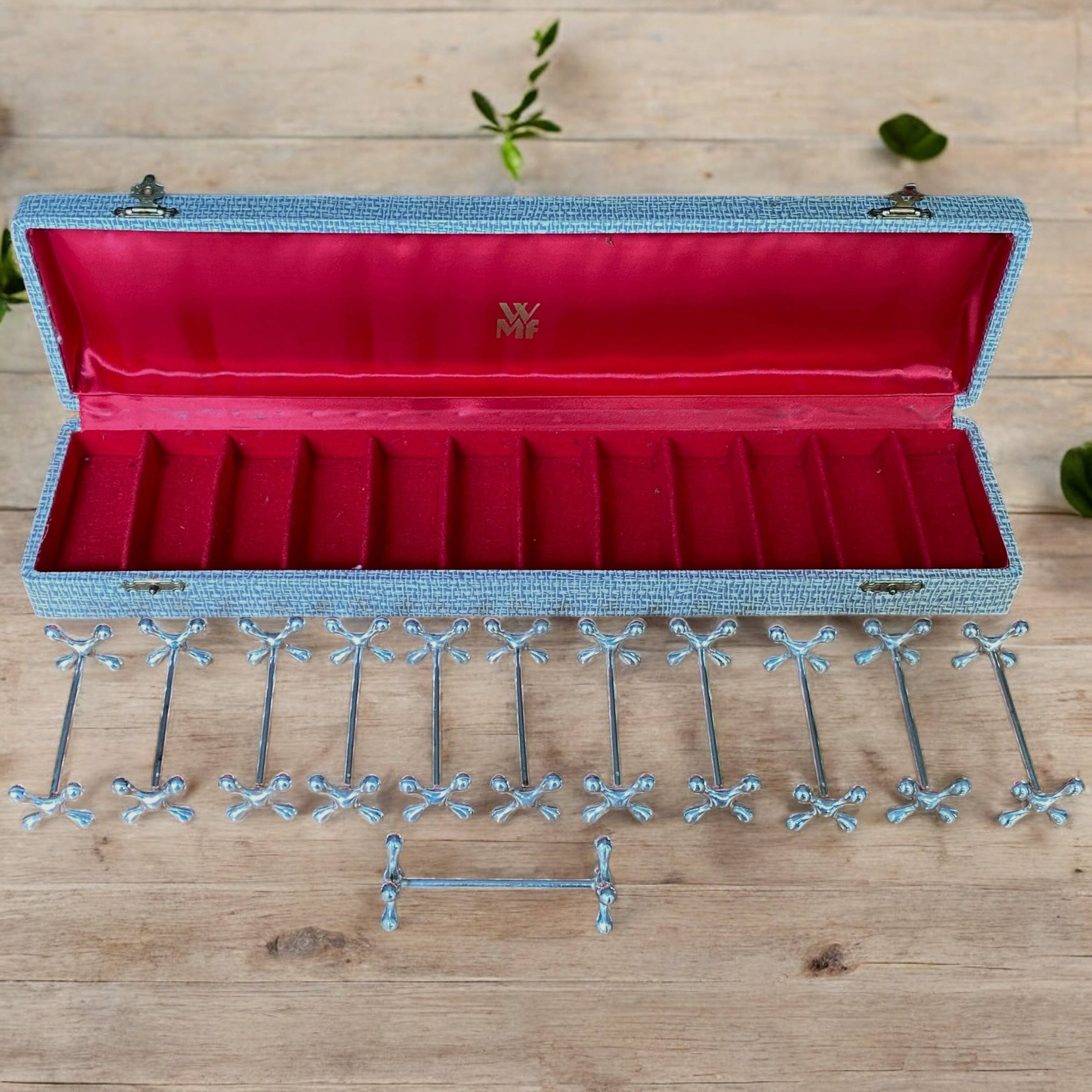 12 porte couteaux en métal argenté WMF modèle boules en coffret