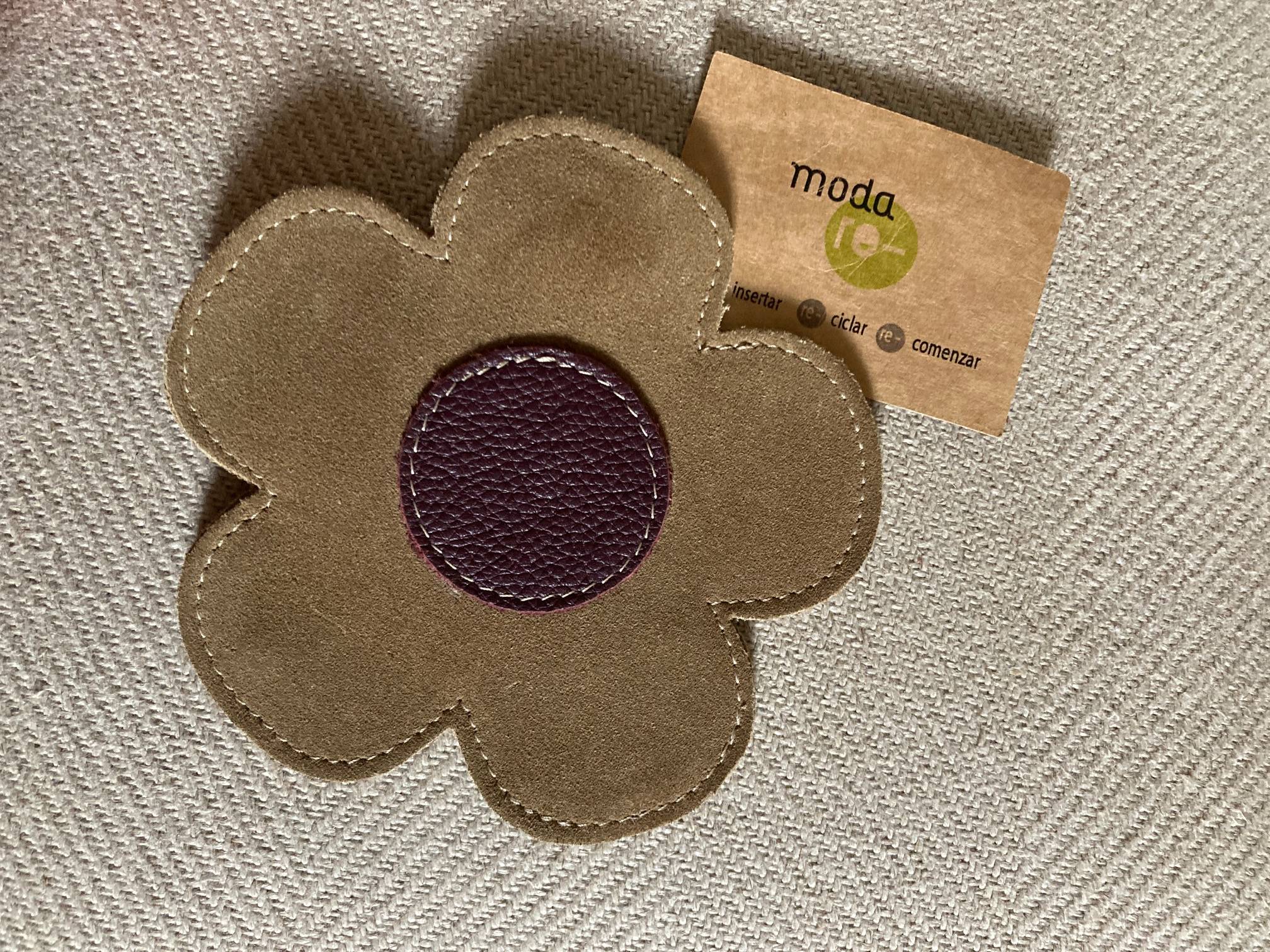 Porte monnaie en daim Moda neuf