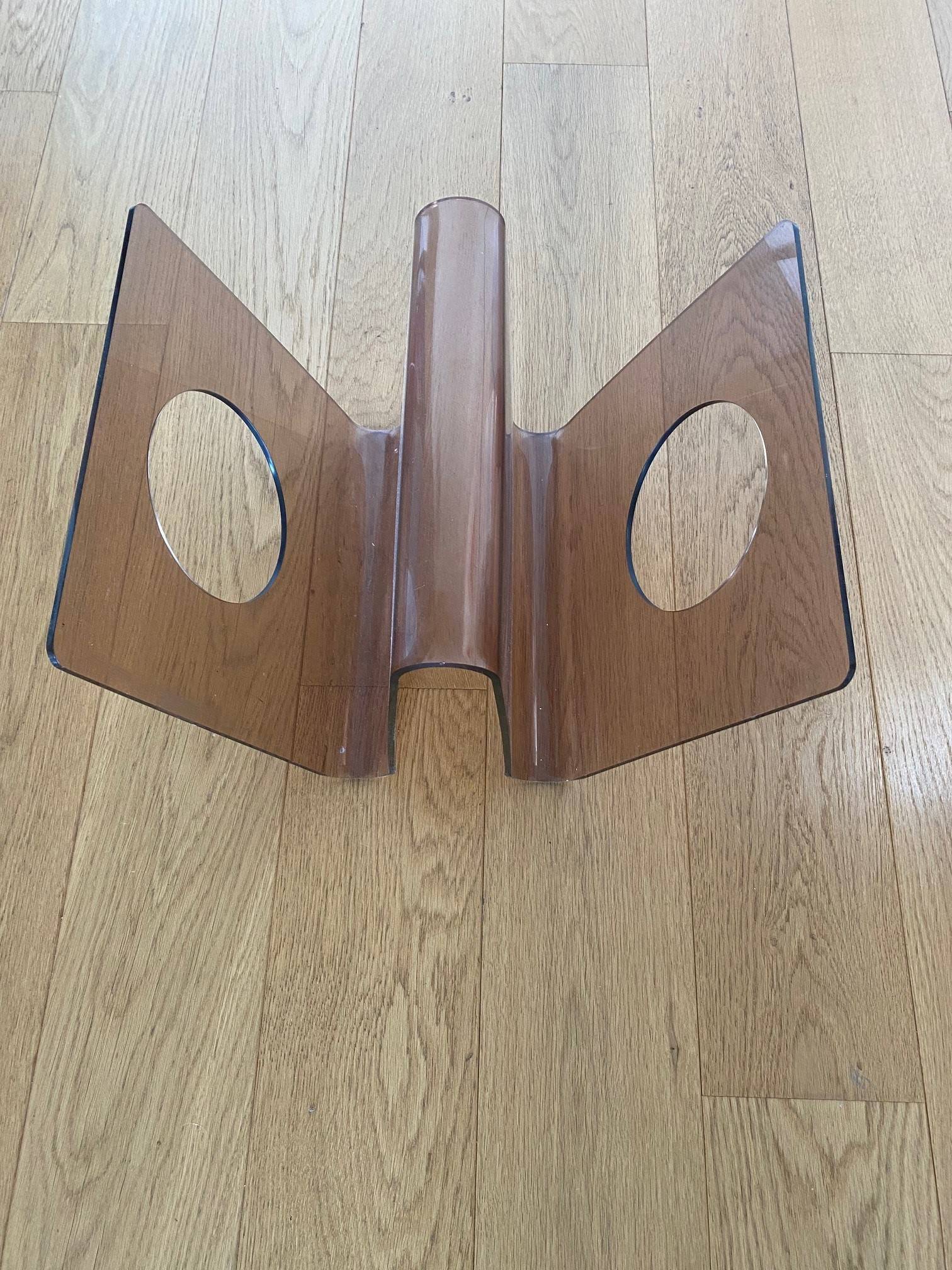 Porte-revues en plexiglass fumé années 70 de Michel Dumas