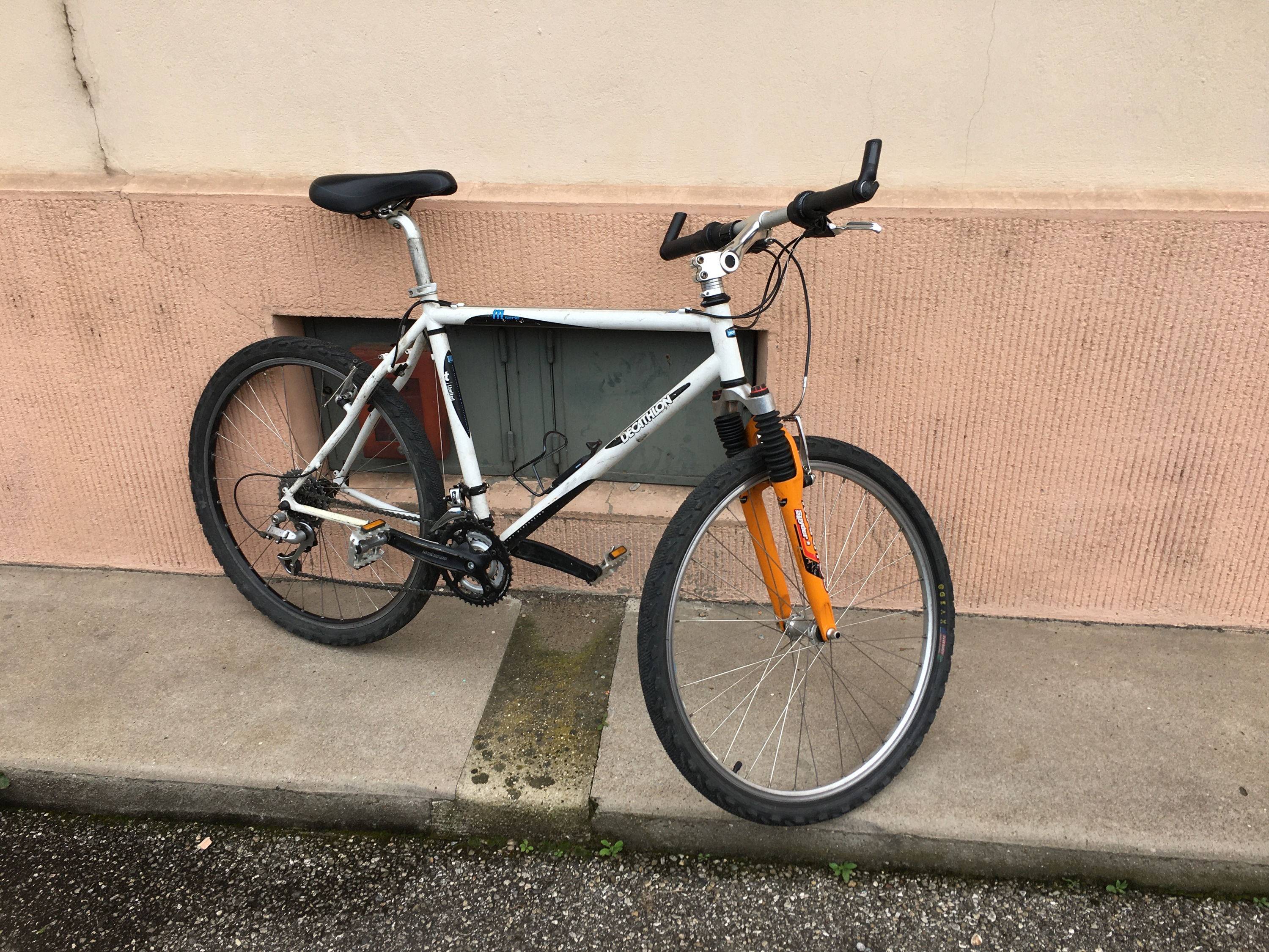 Vends VTT 26 pouces semi rigide Homme