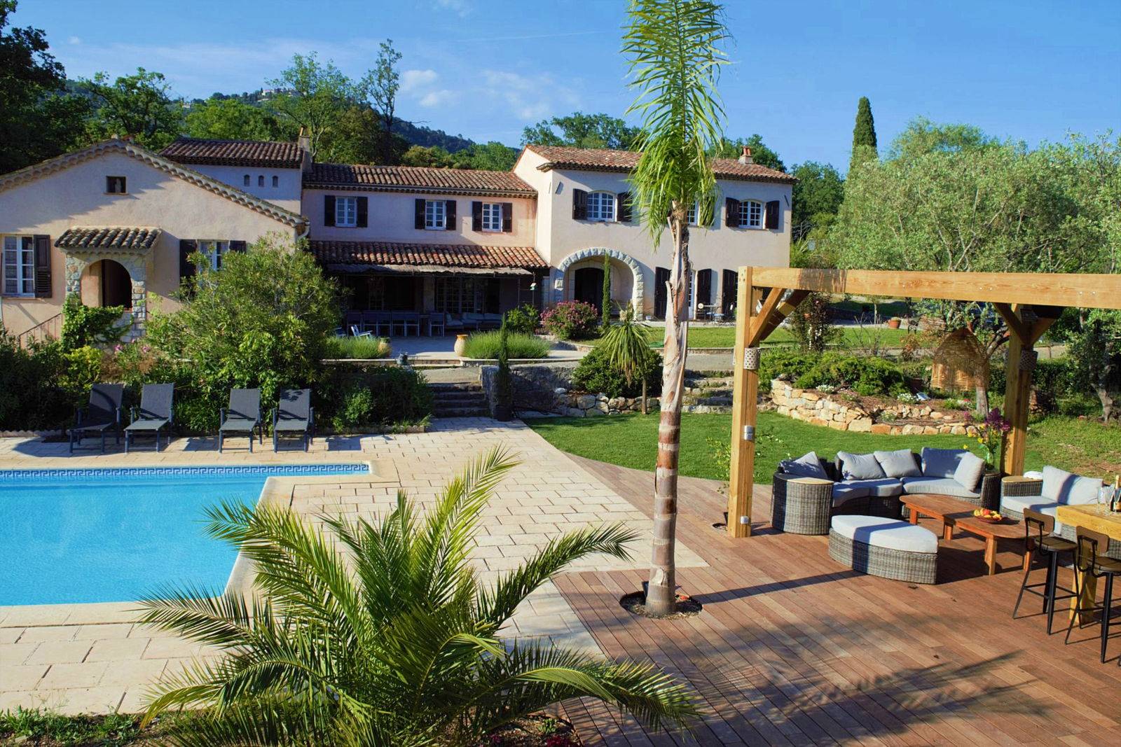 Loue maison provençale d’exception - 24 couchages, 11 chambres - proche Cannes Côte d’Azur - Peymeinade (06)