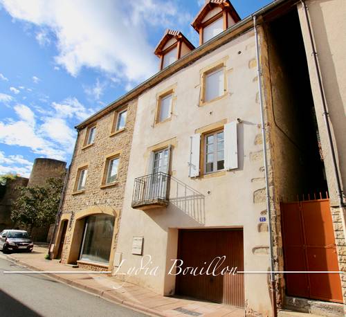 Vends proche Mâcon (71), Immeuble de rapport entièrement rénové - 5 chambres, 247m²