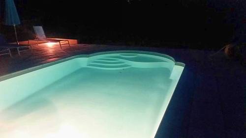 Loue superbe propriété - 4/5 chambres - 9 couchages, piscine chauffée - Proche Sarlat (24)