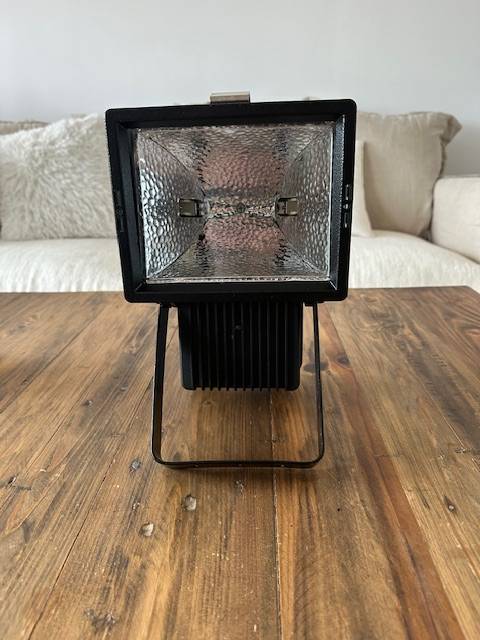 Vends projecteur lampe à décharge MX70 (j’en vends 1 ou 2)