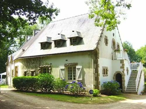 Propose appartement meublé contre services - Pluvigner (56)
