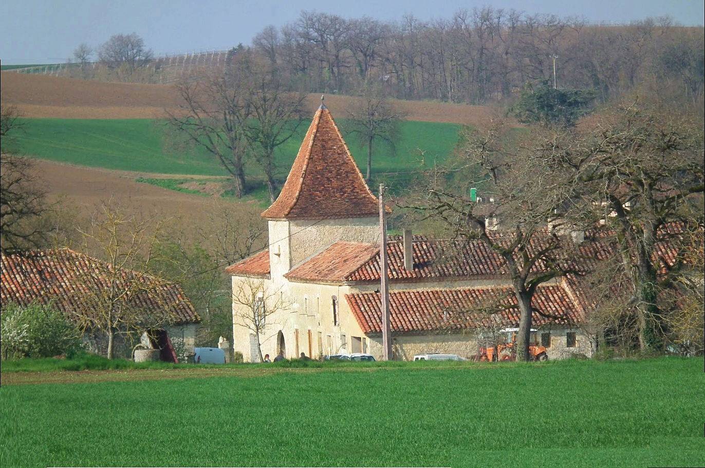 Propose chambre meublée dans maison de campagne à St Puy