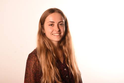 Propose des cours particuliers/aide aux devoirs en physique, chimie, maths et svt